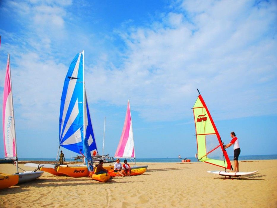 Hotel J Negombo Eksteriør billede