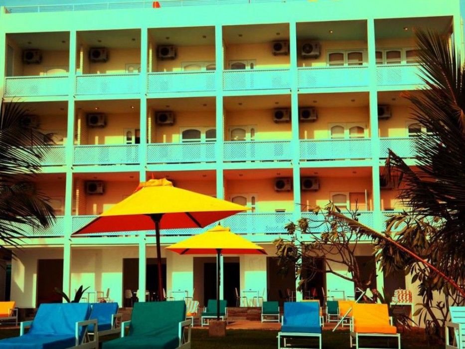 Hotel J Negombo Eksteriør billede
