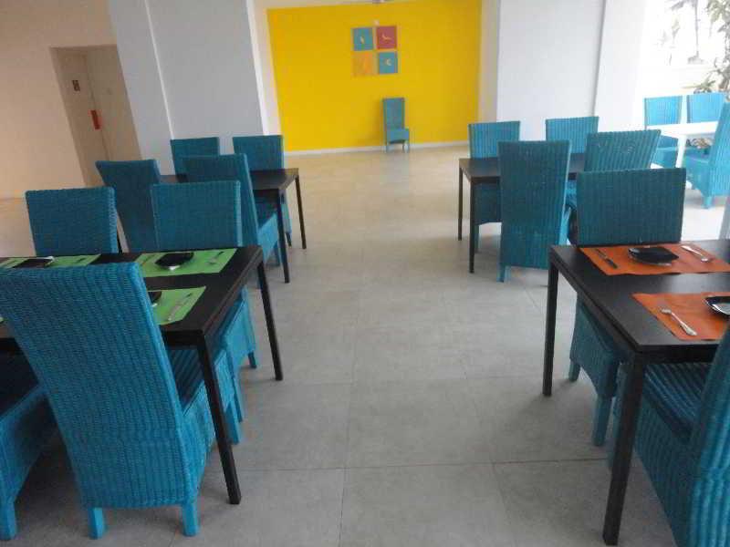 Hotel J Negombo Eksteriør billede