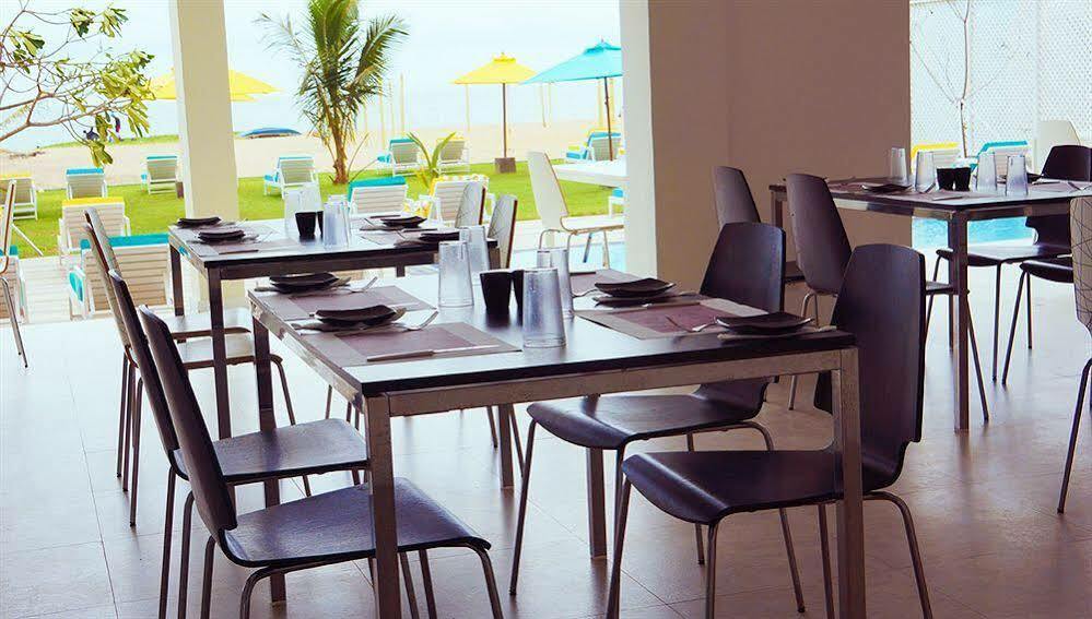 Hotel J Negombo Eksteriør billede